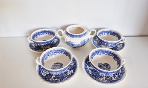 Lot tasses sous - et, sous-tasses