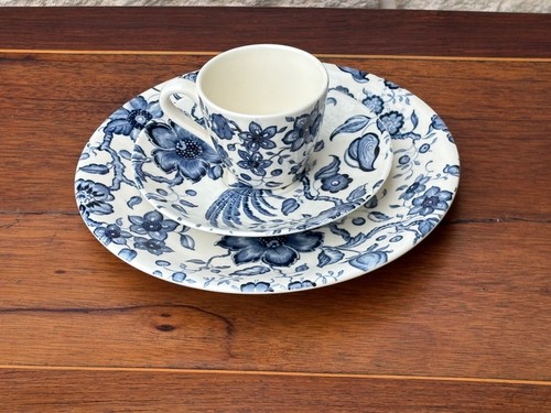 Tasse cafe sous - sous, et